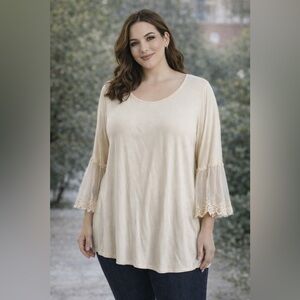 Women’s Boho Cream Colored Top with Lace Sleeves Size XXL